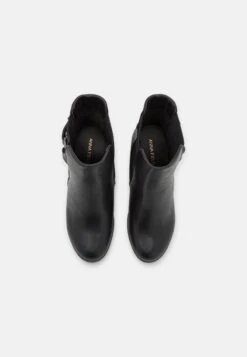 Stivaletti Con TaccoBlack Donna Stivaletti ANJ11N01L-Q11 13 Stivaletti Con TaccoBlack Donna Stivaletti ANJ11N01L-Q11 -Anna Field 4ea92602614c4caf899cff214bdf08a7