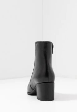 Anna Field LeatherStivalettiBlack Donna Stivaletti AN611N0BL-Q11 -Anna Field 728bd49fd0604d5f9c7b683a8852520a