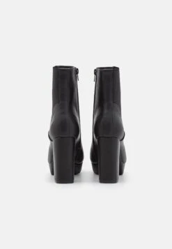 Stivaletti Con PlateauBlack Donna Stivali ANJ11N029-Q11 -Anna Field 99bbf90702c44b24adab2f330100bd04