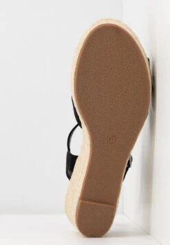 Anna Field Sandali Con PlateauBlack Donna Sandali AN611A0QP-Q11 15 Anna Field Sandali Con PlateauBlack Donna Sandali AN611A0QP-Q11 -Anna Field bd78c0b61d6348579d44b191638a629d